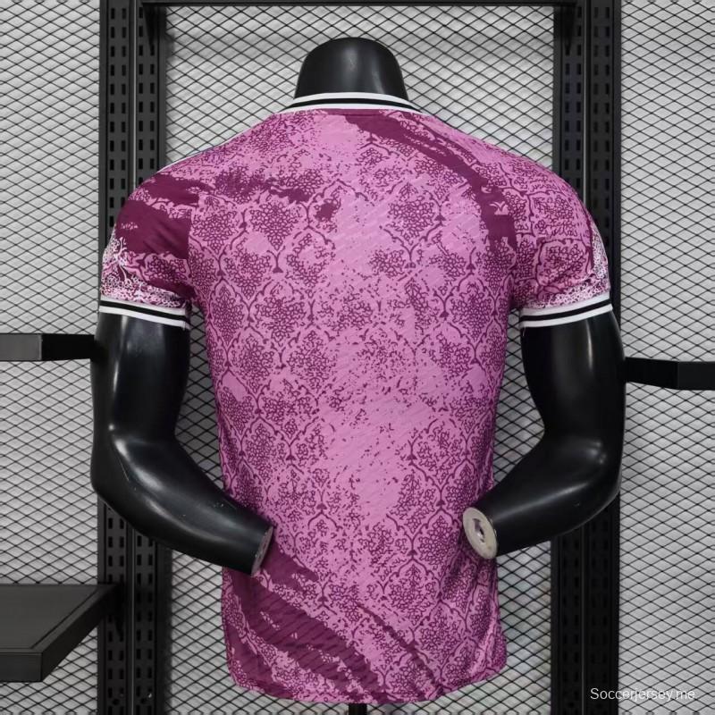 إصدار اللاعب 25/26 قميص ريال مدريد قبل المباراة باللون الأرجواني