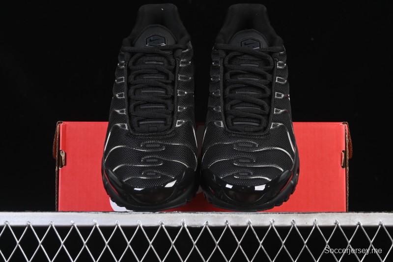 حذاء الجري اير ماكس بلس ريترو من نايك بتقنية الوسائد الهوائية - HJ9743-001