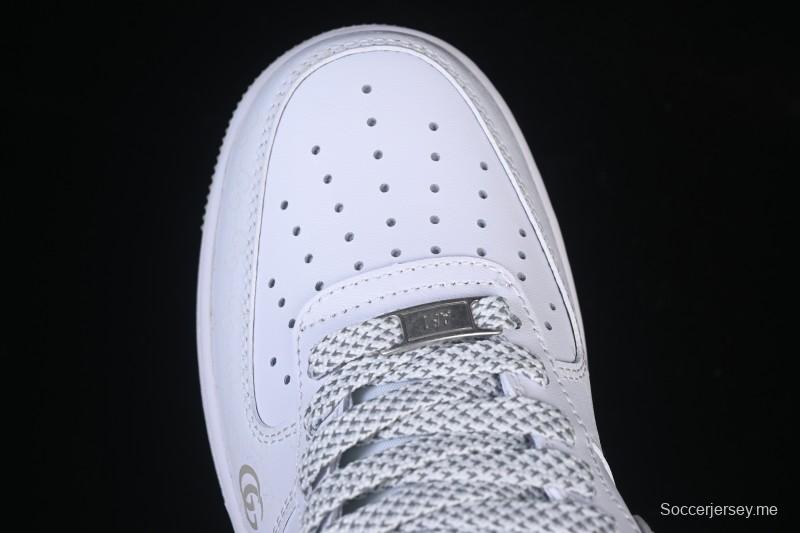 حذاء نايك اير فورس 1 '07 المنخفض من نايكي، حذاء رياضي كاجوال منخفض منخفض من نايكي، تعاون غوتشي باللون الرمادي الفاتح الدنيم المتوهج في الظلام - XX3168-197