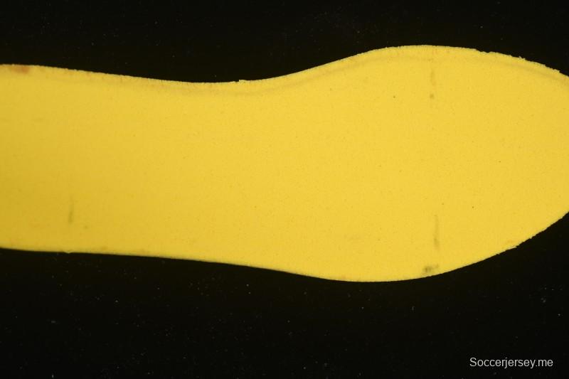 حذاء تزلج كومفورت كوشون منخفض الكمال من أديداس باريدا JR5533