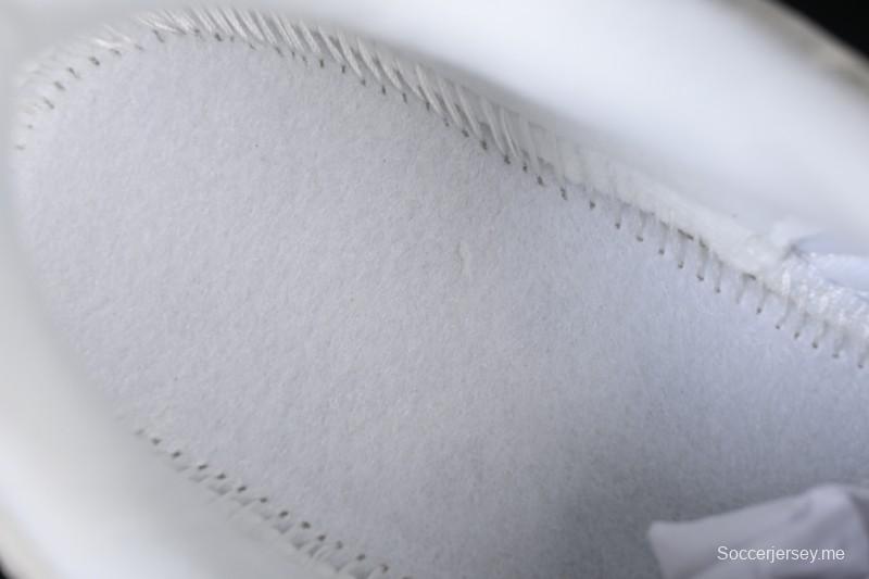 حذاء جري كاجوال ريترو ريترو من نيو بالانس مع توسيد أبزورب - U9060TAT