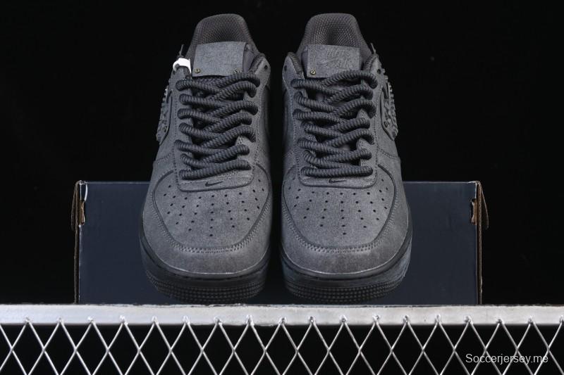 حذاء نايك اير فورس 1'07 منخفض كاجوال مع وسادة هوائية كاملة الطول - IH4965-254