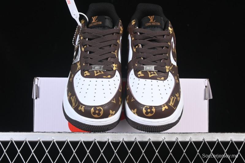 حذاء نايك اير فورس 1 '07 منخفض من نايك اير فورس 1 '07 LV Collaboration كلاسيكي كلاسيكي أبيض بني كاجوال - CZ3986-004