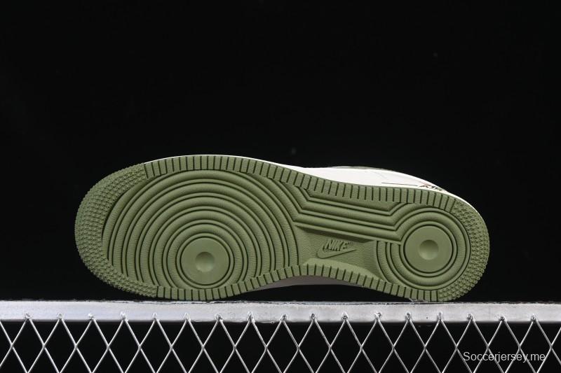 حذاء نايك اير فورس 1'07 المنخفض من نايك اير فورس 1'07 بالتعاون مع غوتشي باللون الأخضر العسكري متعدد الألوان - XX3168-211