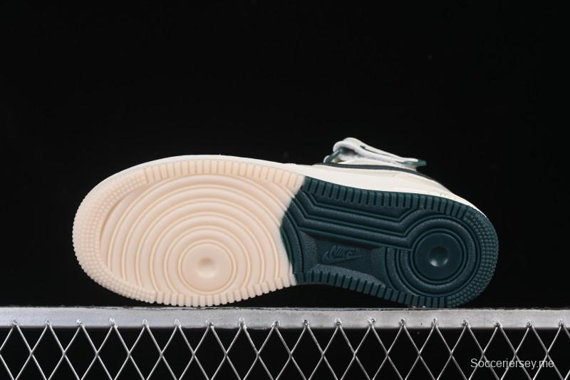 حذاء نايك اير فورس 1'07 متوسط كاجوال بتصميم عاكس ووسادة هوائية كاملة الطول - XL0236-235