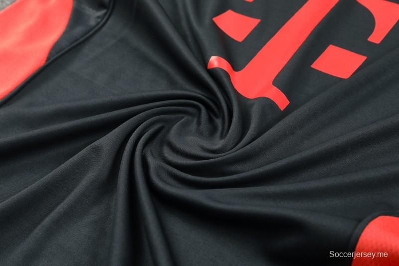 25/26 بايرن ميونيخ بايرن ميونيخ قميص بأكمام قصيرة أسود + شورت قصير الأكمام