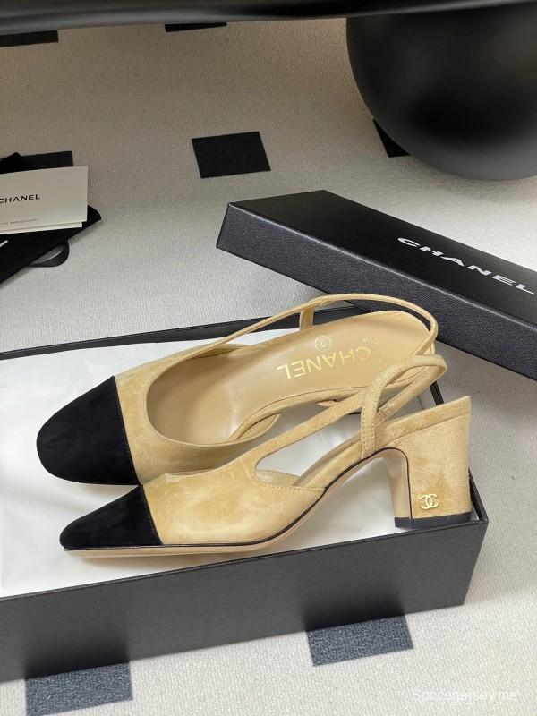 Chanel Sling-back Two-Tone Suede Slingback Sandals Flat/Block Heel - KFY00280