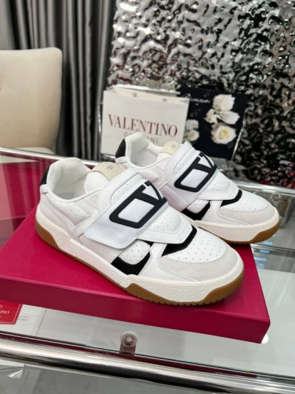 Valentino Joie de Jouer Series Hook-and-Loop Platform Sneakers - AS00360