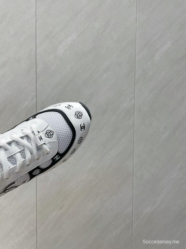 شانيل شانيل سيلفر هورن كينغ II سلسلة كاجوال كينغ II لربيع وصيف 2025 - KFY00330