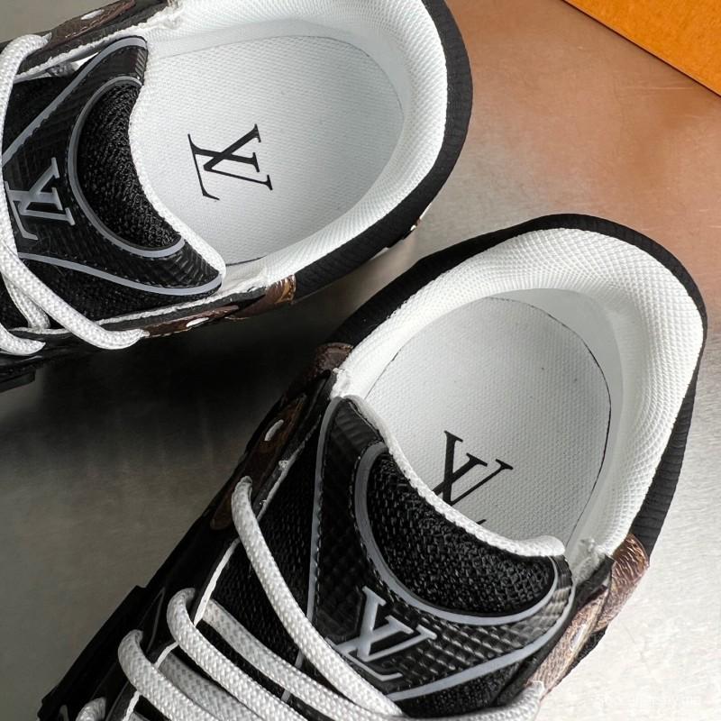 حذاء أولمبيا من أديداس أولمبيا ذو رباط عند الأصابع المستديرة بأربطة فوق الحذاء الكاجوال - YC