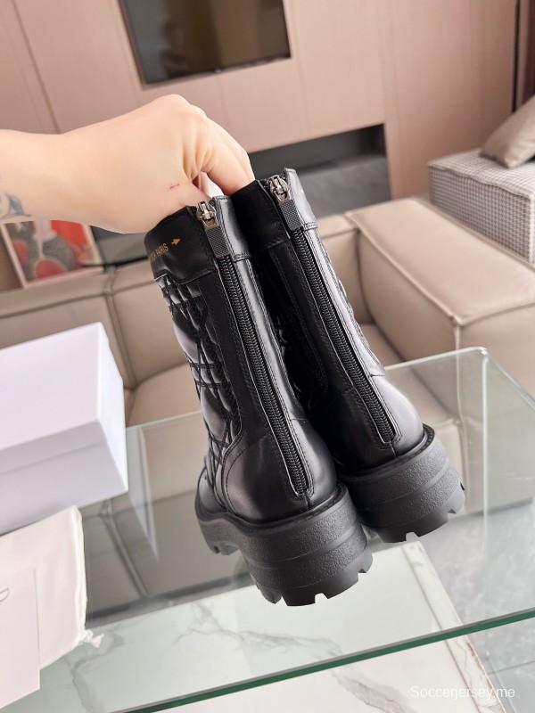 جزمة ديور 2025/SS خريف وشتاء 2025/SS المرصعة بالألماس - LY00370