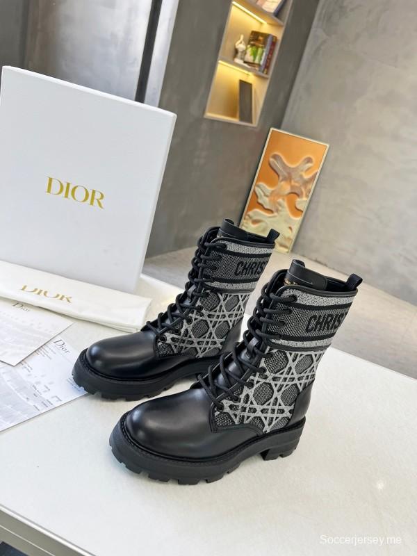 حذاء عمل ريترو ريترو من ديور لخريف/شتاء 2025 - Ly00350