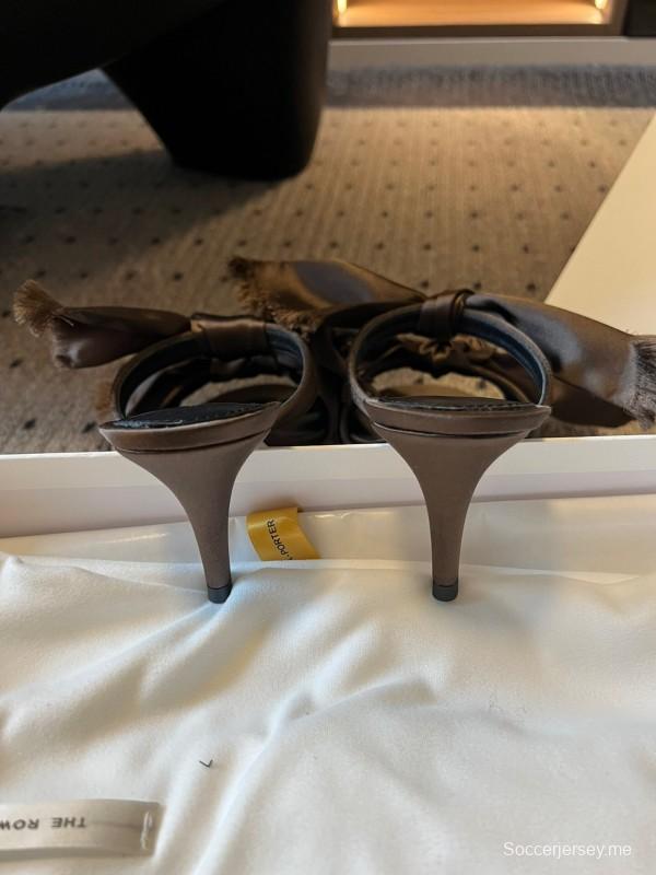 حذاء بعقدة منسوجة يدوياً من ذا رو 25ss - KFY00280