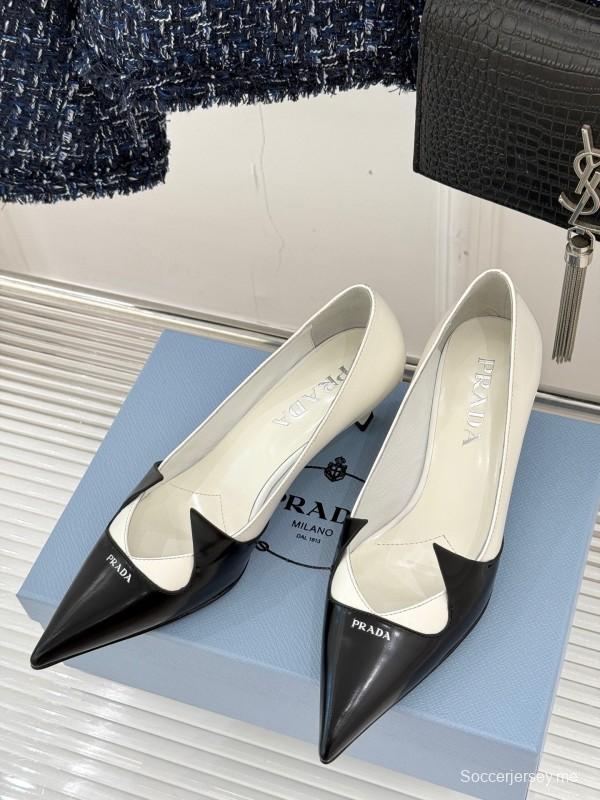 PRADA 2025/SS حذاء فردي بكعب مدبب من الأمام بكعب واحد - KFY00310