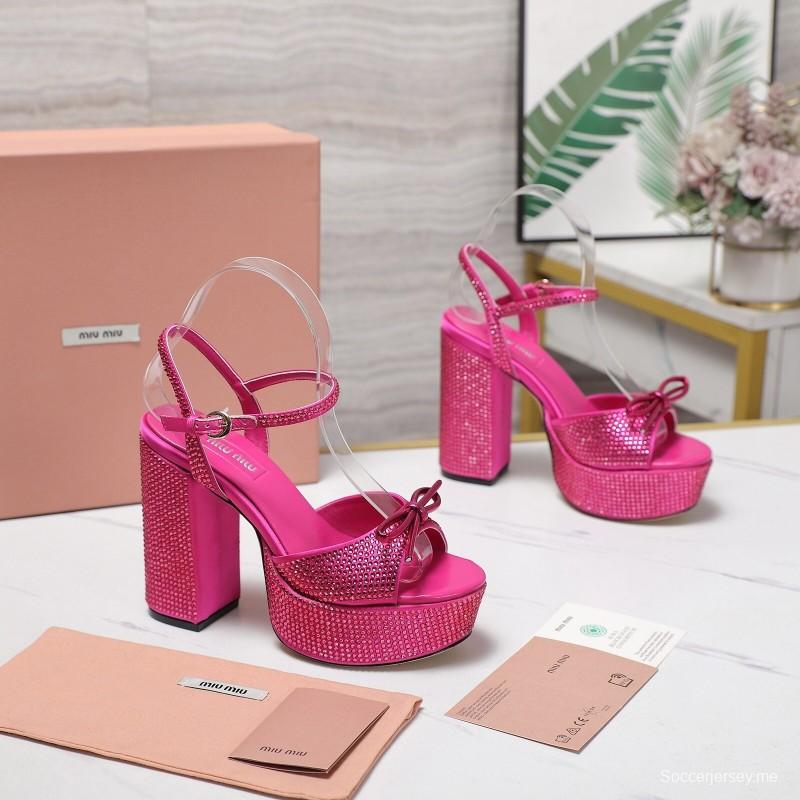 صندل بلينج كريستال من ميو ميو ميو مرصع بعناصر سواروفسكي - KFY00340