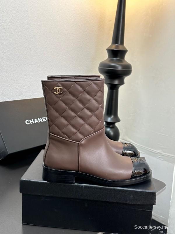 حذاء شانيل 2025/SS القصير من شانيل قطعة أساسية للخريف/الشتاء - LY00420