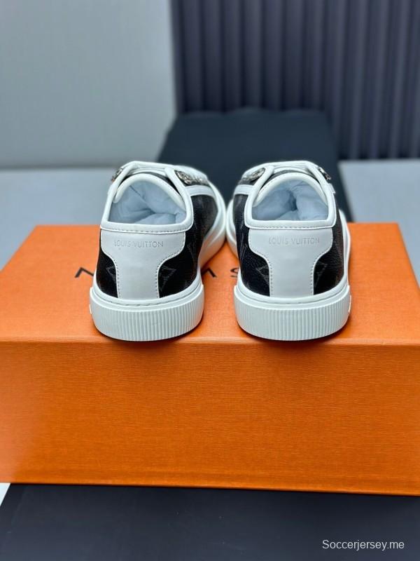 حذاء رياضي أبيض كاجوال بطبعة حيوانات من سلسلة تايم أوت من لويس فويتون - AS00260