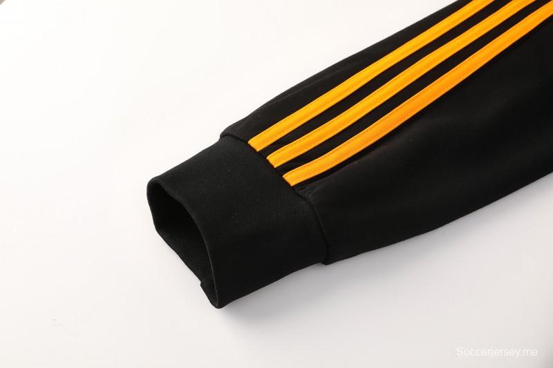 26/27 رومان: طقم رياضي أسود بغطاء للرأس وسحاب كامل + بنطال طويل