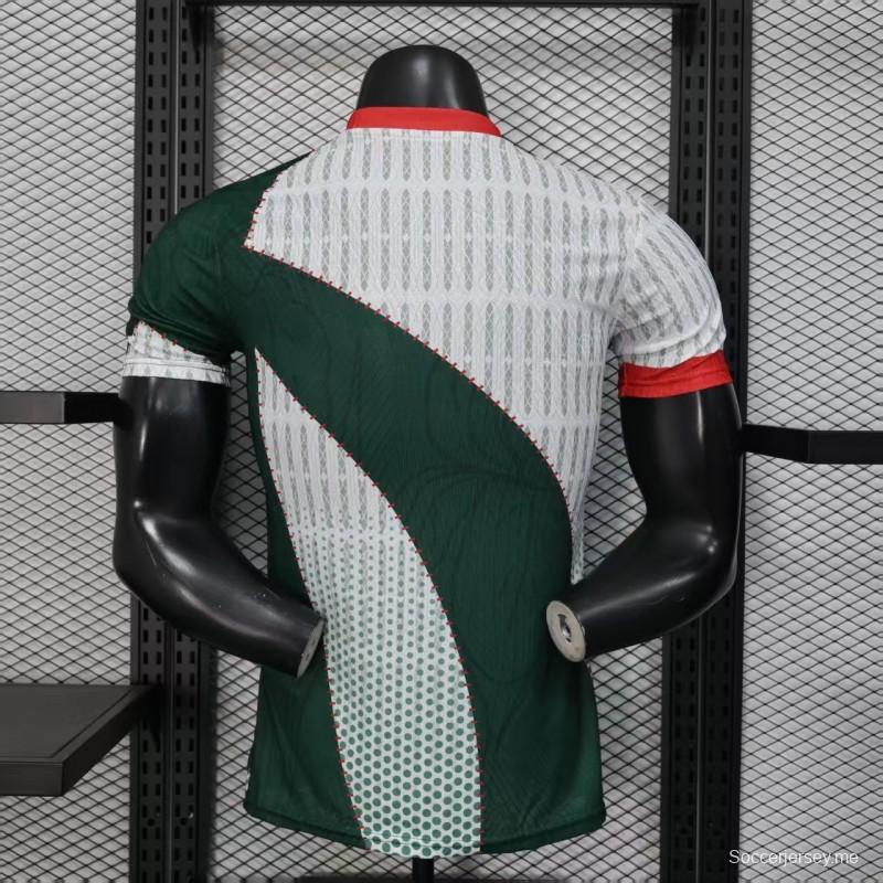 25/26 نسخة اللاعبين مرسيليا أبيض وأخضر مع خطوط عمودية ونقشة منقطة