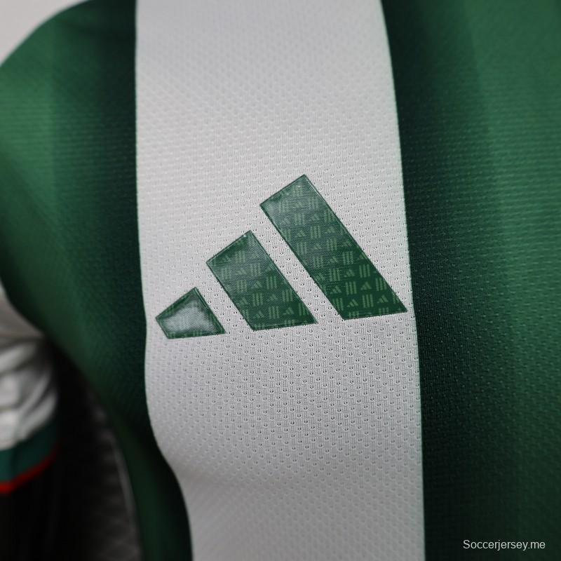 قميص اللاعب الخاص بالنسخة 2026 باللونين الأخضر والأبيض (المكسيك)