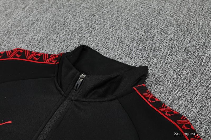 طقم رياضي من ميلان لعام 25/26 باللون الأسود مع سترة بسحاب كامل + بنطال طويل