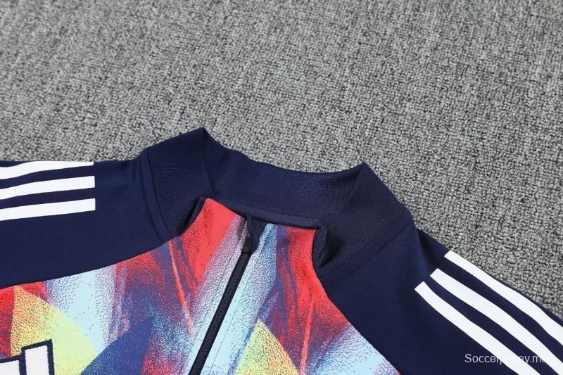 26/27 أرسنال - طقم رياضي باللون الأزرق الداكن بنقشة اللهب، سترة بنصف سحاب + بنطال طويل