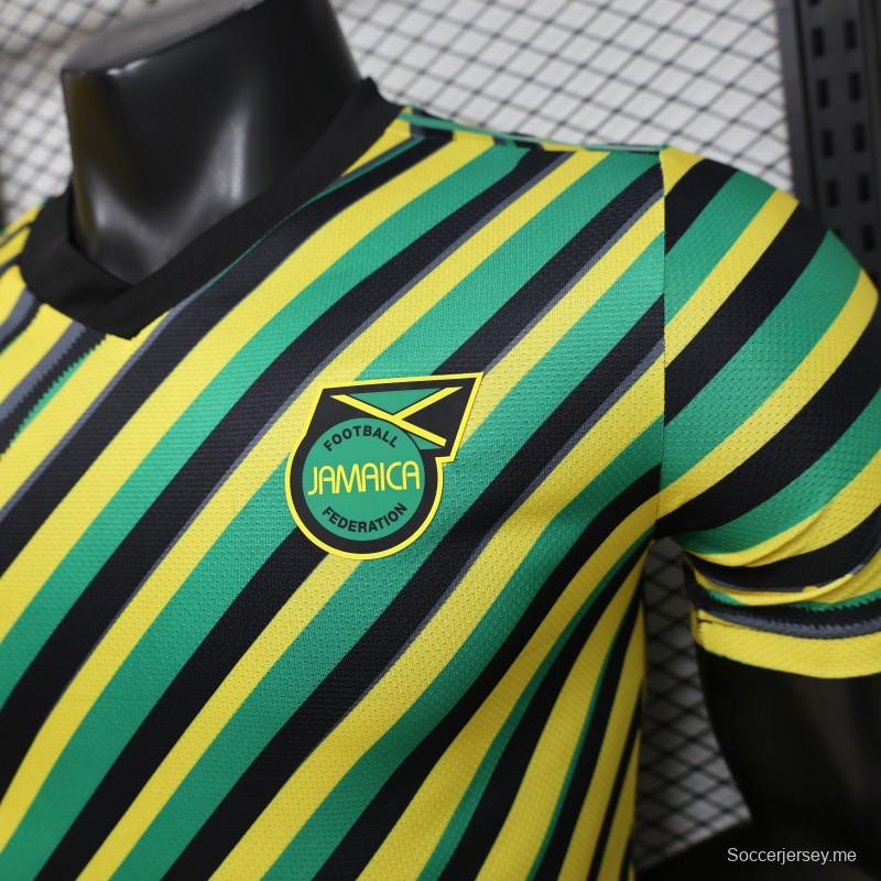 قميص اللاعب الإصدار 2026، جامايكا × أديداس أوريجينالز، قميص المباراة الرئيسية الأصفر بخطوط مائلة