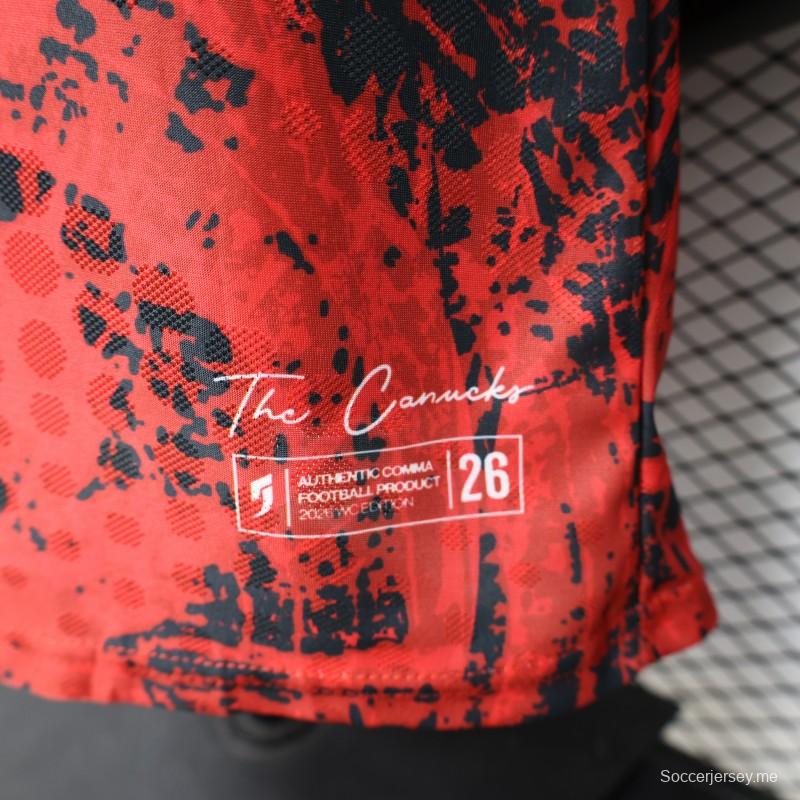 قميص المنزل للمنتخب الكندي للاعبين، إصدار 2026، باللون الأحمر مع طبعة "جرانج" باللون الأسود