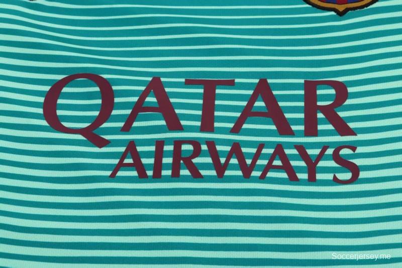 قميص برشلونة الثالث للخارج لموسم 2016/2017 بتصميم كلاسيكي