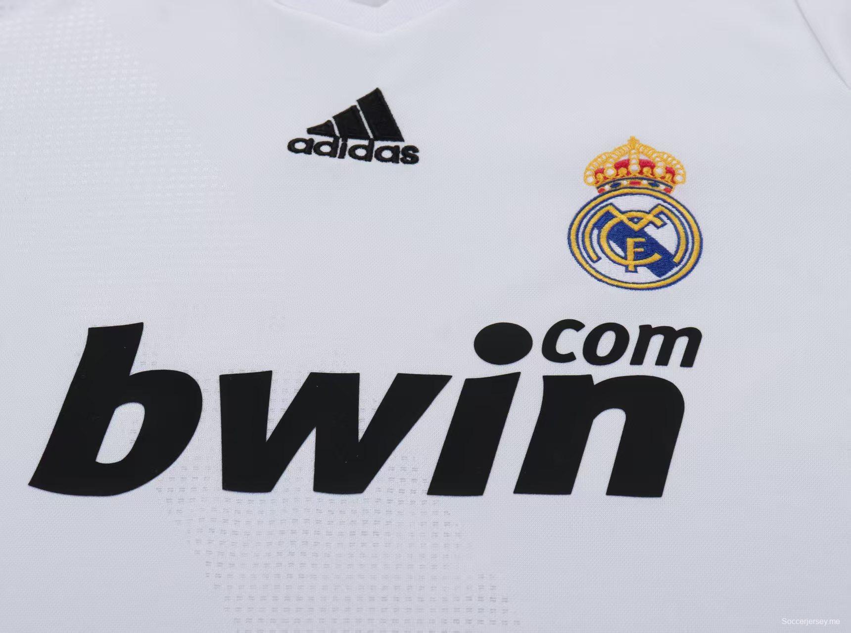 قميص ريال مدريد الرئيسي لموسم 2008/2009 بتصميم كلاسيكي