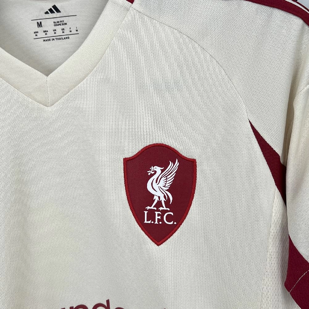 2025/25/26 قميص ليفربول خارجي