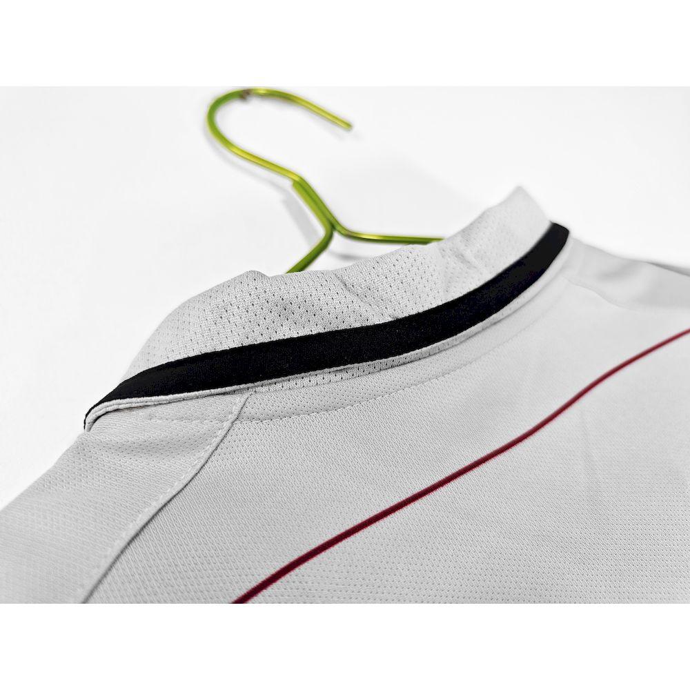 2003/04 قميص برشلونة ريترو ذهاباً وإياباً