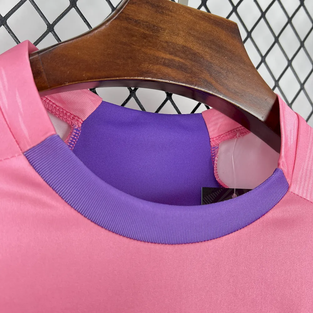 1899 هوفنهايم 2025/26 قميص أكتوبر الوردي للرجال 2099/ أكتوبر 2025/26