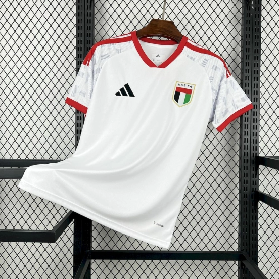 قميص منتخب الإمارات العربية المتحدة للرجال في كأس العالم 2026 للرجال