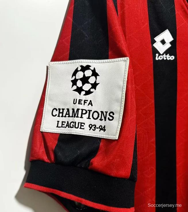 قميص ريترو 93/94 ريترو ميلان الإيطالي بطل الدوري الإيطالي مع رقع
