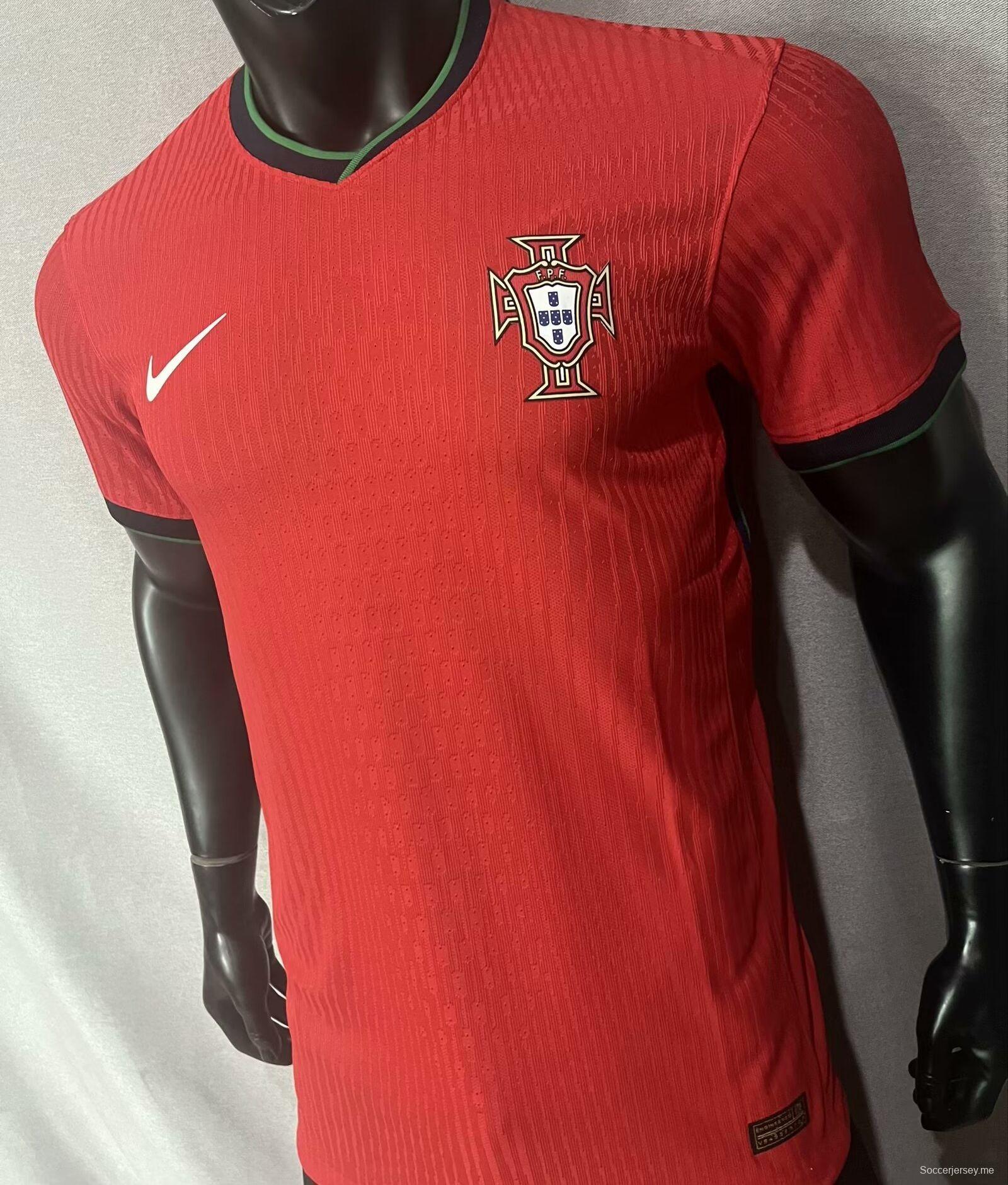 قميص منتخب البرتغال 2024 نسخة اللاعب 2024

