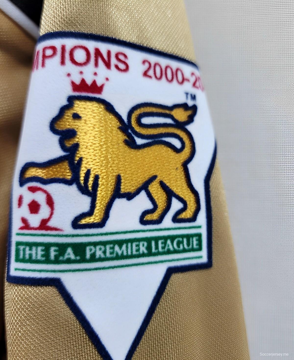 قميص ريترو 01/02 مانشستر يونايتد في الذكرى المئوية الثالثة لمانشستر يونايتد بأكمام طويلة عكسية
