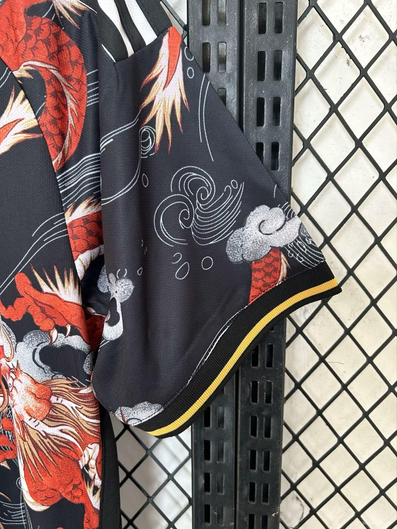 24/25 قميص ريال مدريد التنين الخاص 24/25
