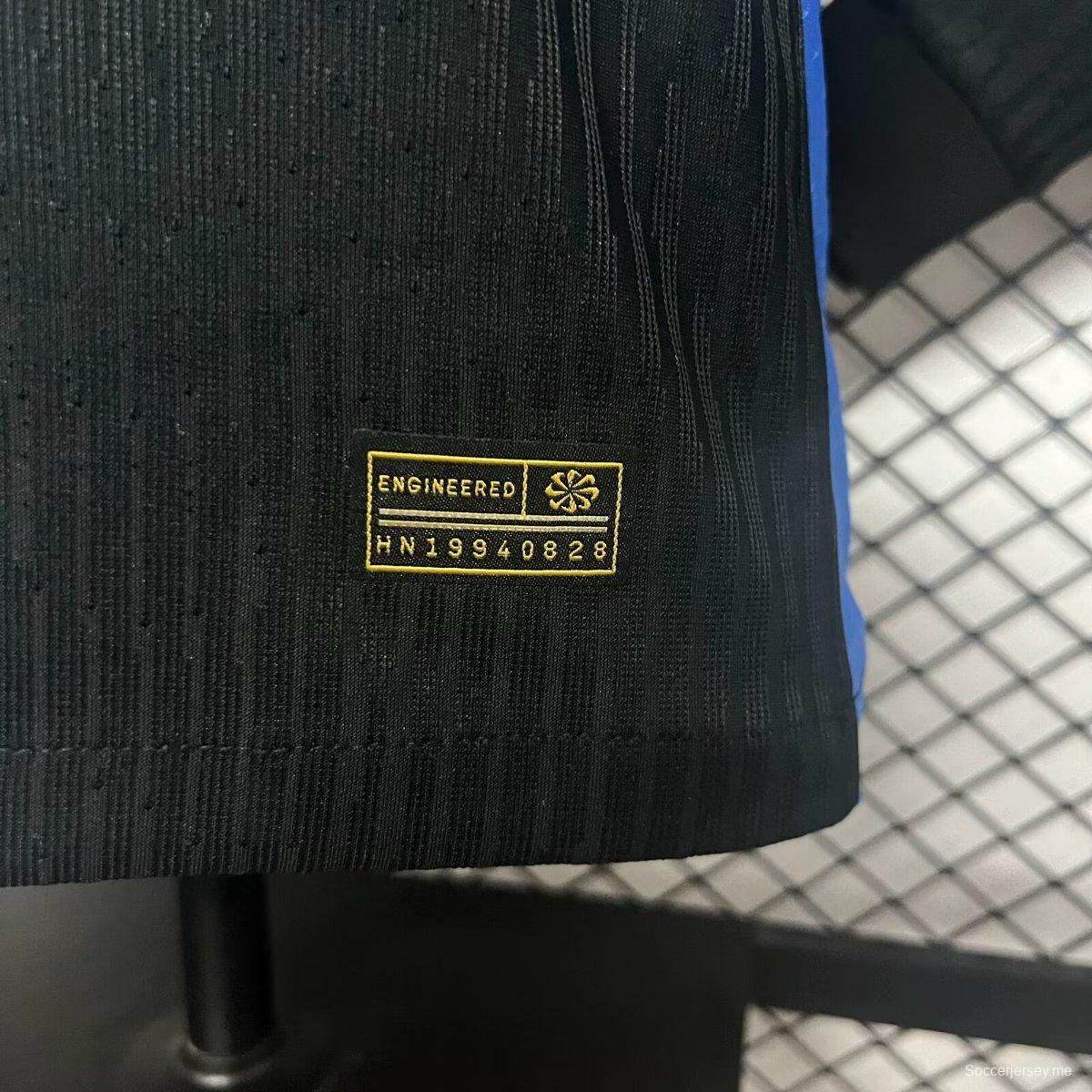 إصدار اللاعب 24/25 قميص بأكمام طويلة الأكمام من برشلونة 24/25
