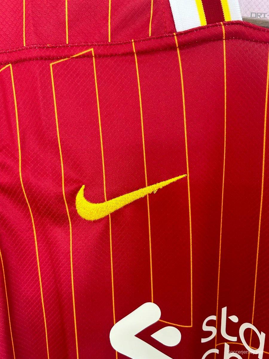 24/25 قميص ليفربول الرئيسي
