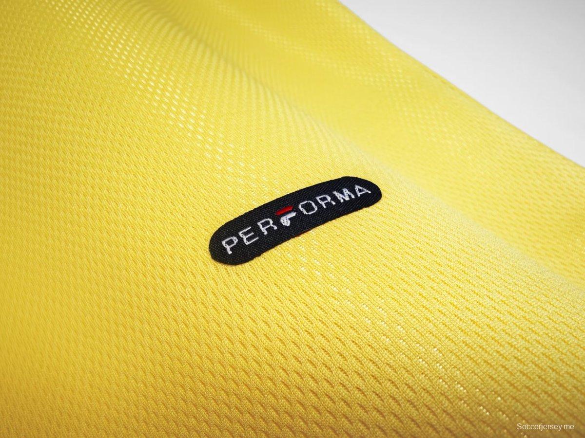 قميص اسكتلندا الأصفر عتيق 2012 أصفر عتيق
