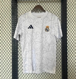 24/25 قميص ريال مدريد الأبيض قبل المباراة 24/25 قميص ريال مدريد الأبيض قبل المباراة
