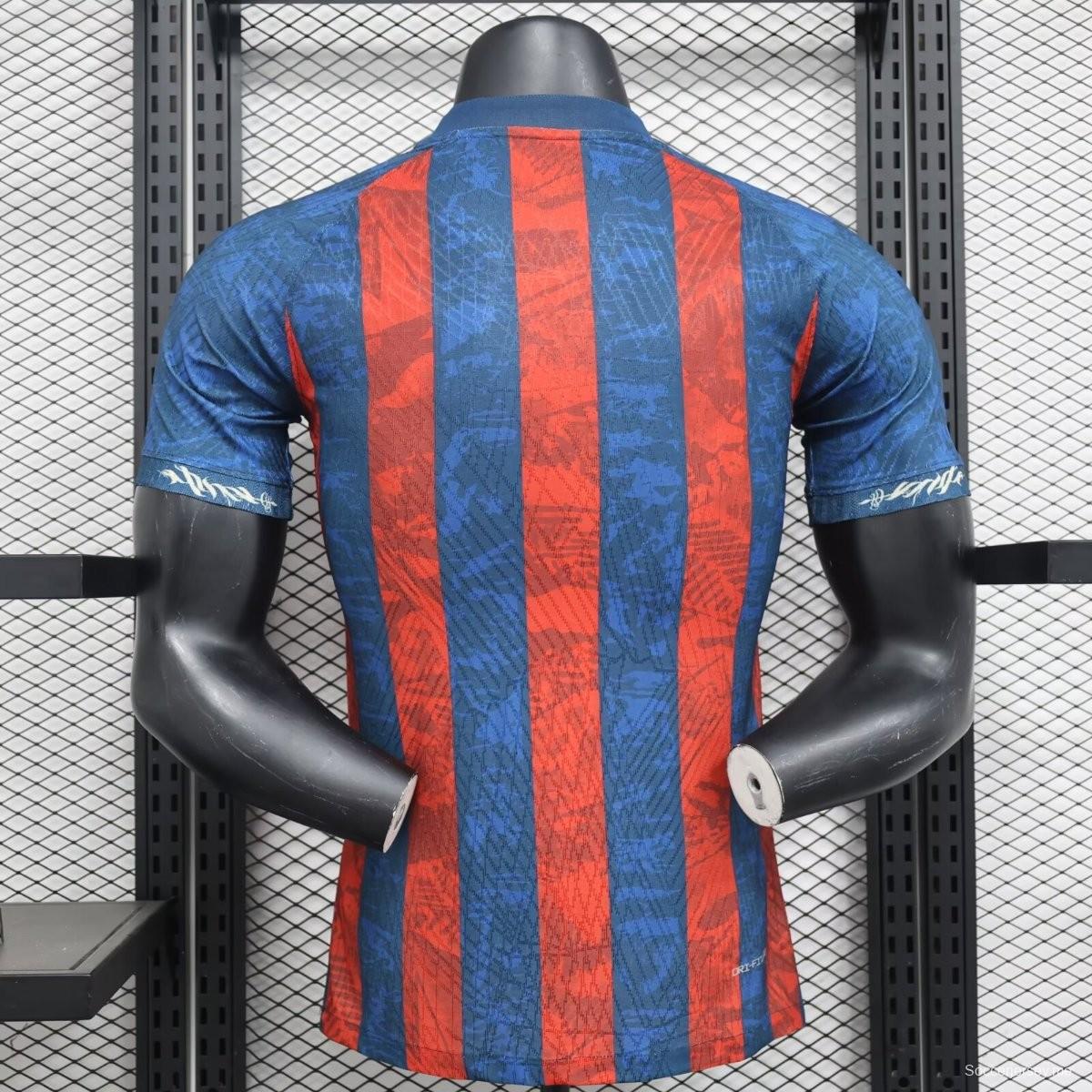 إصدار اللاعب 24/25 قميص برشلونة الخاص باللون الأحمر/الأزرق 24/25
