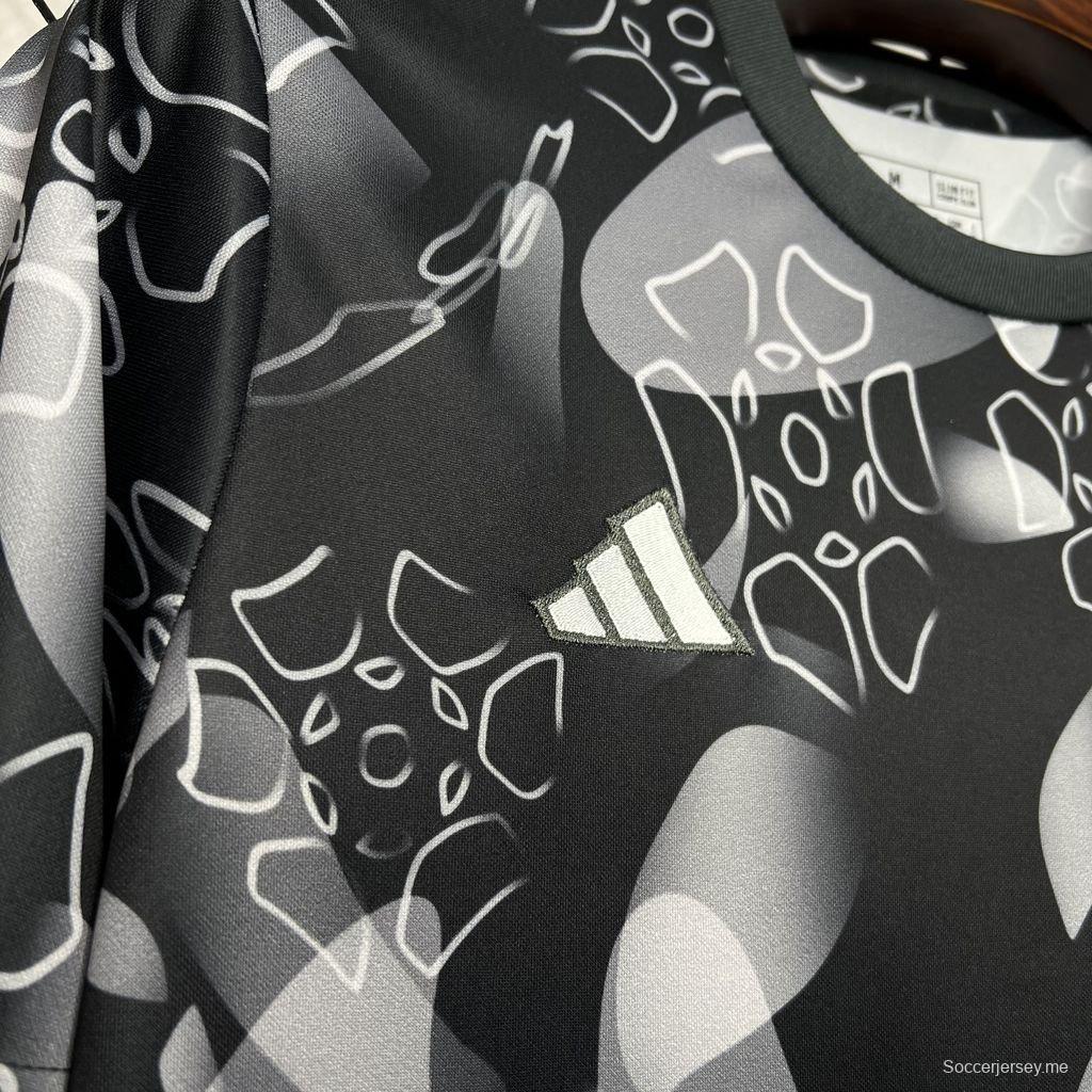 24/25 قميص بنفيكا بنفيكا أسود للتدريب قبل المباراة
