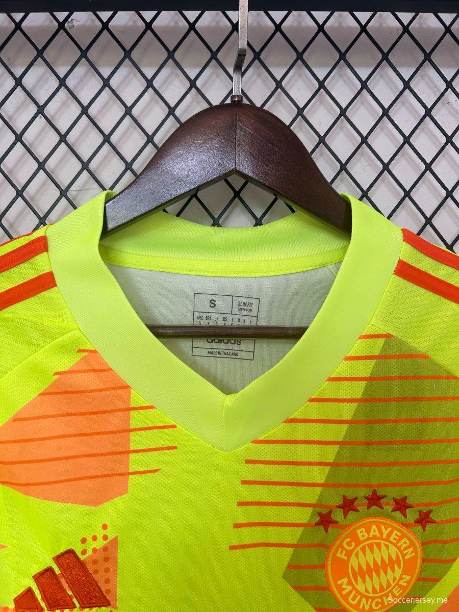 24/25 قميص حارس مرمى بايرن ميونيخ الأخضر 24/25
