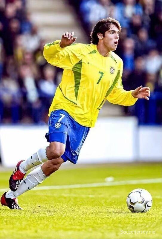 قميص بأكمام طويلة الأكمام ريترو 2002 البرازيل 2002