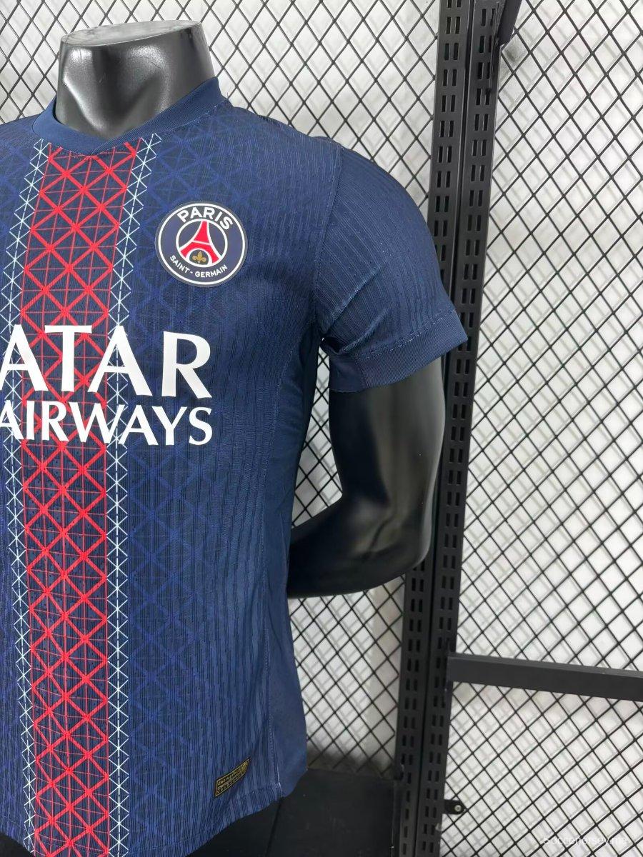 إصدار اللاعب 25/26 قميص فريق باريس سان جيرمان الرئيسي