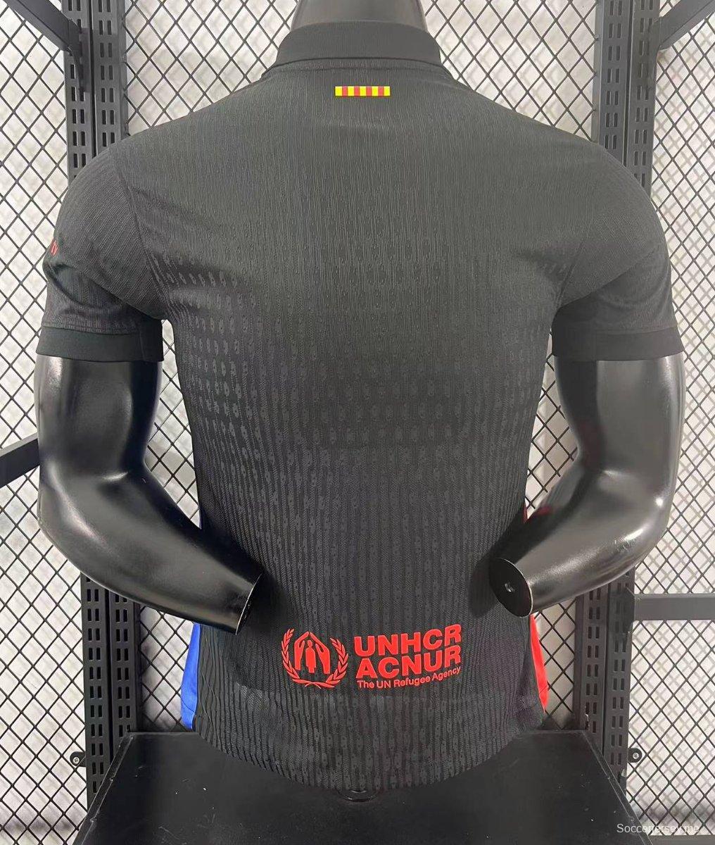 نسخة اللاعب 24/25 قميص برشلونة × ترافيس سكوت خارج الملعب