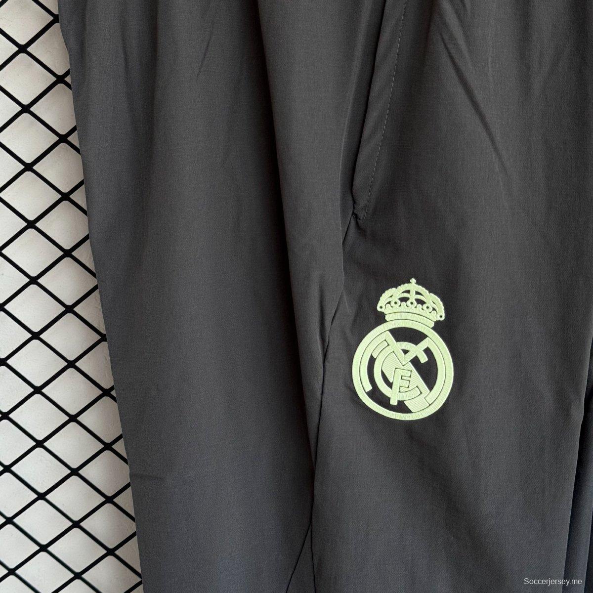 25/26 ريال مدريد سترة واقية خضراء بسحاب كامل + سروال طويل