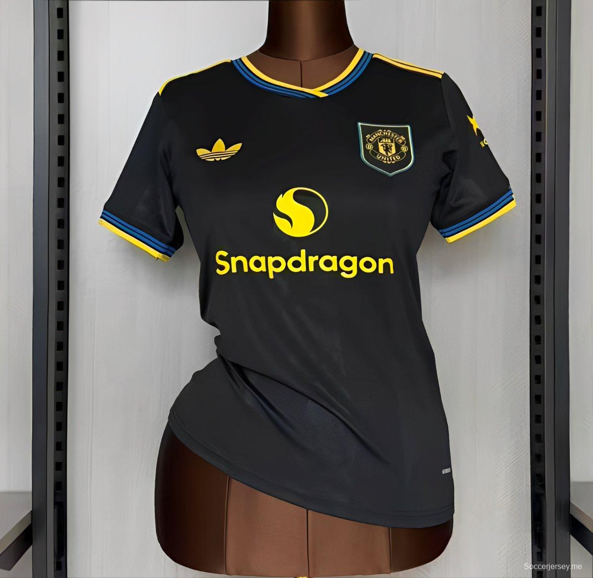 25/26 سيدات مانشستر يونايتد III قميص مانشستر يونايتد 3 للسيدات